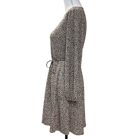 Banana Republic Belted Long Sleeve Fit & Flare Dress Women’s SZ PS in Leopard - Picture 3 of 8